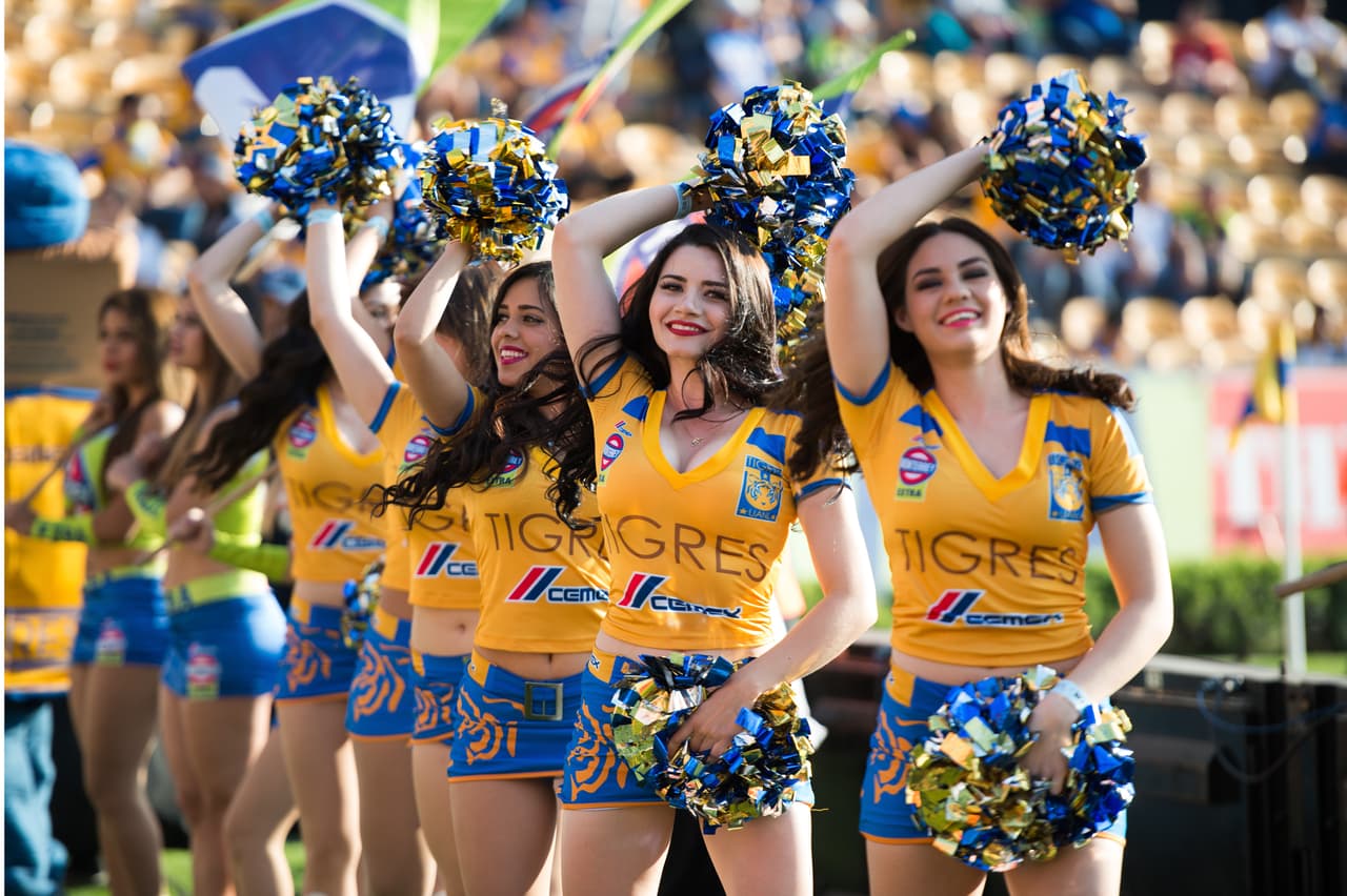 La belleza de las porristas en la fecha 14