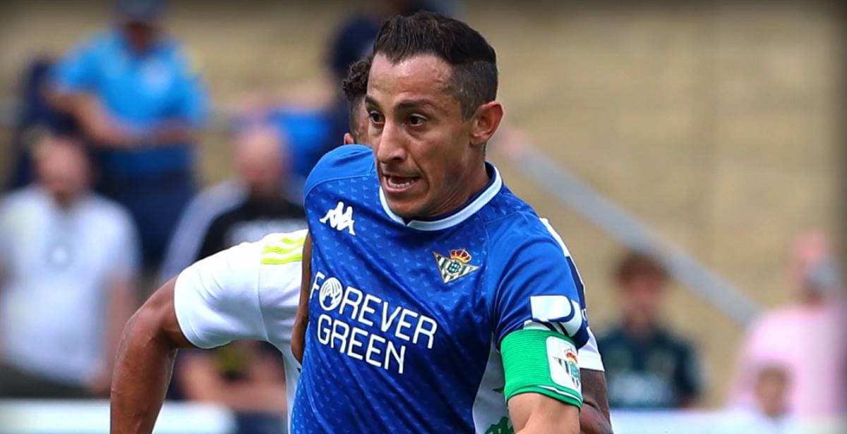 Guardado titular en victoria del Betis ante Leeds