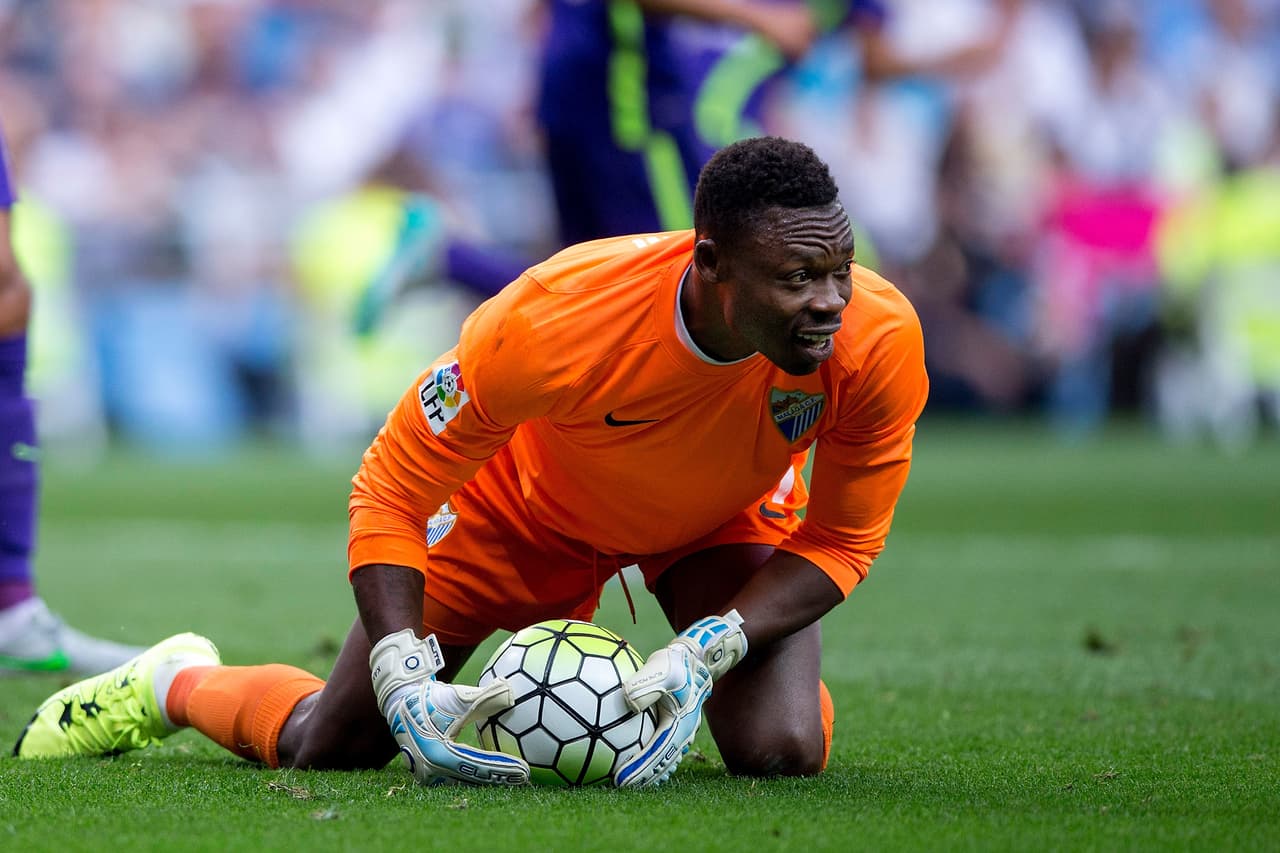 El Málaga aprovecha el letargo del Rayo