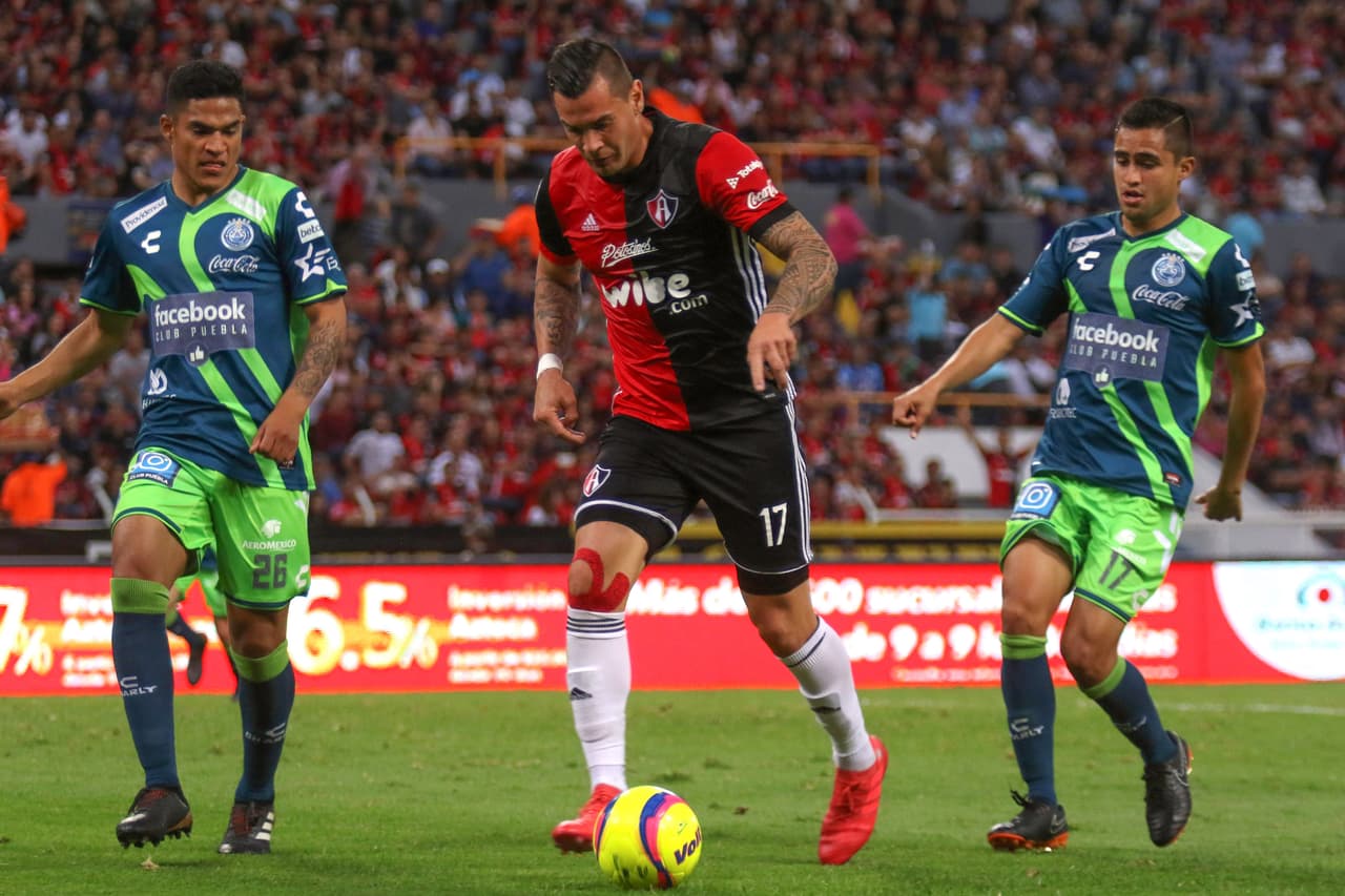 Action photo during the match Atlas vs Puebla corresponding to the 11 week of Liga Bancomer BBVA Closing Tournament 2018 at Jalisco Stadium Foto de accion durante el partido Atlas vs Puebla correspondiente a la jornada 11 de la Liga Bancomer BBVA Torneo Clausura 2018 en el Estadio Jalisco. En la foto:Milton Caraglio. 09/03/2018/MEXSPORT/Edgar Quintana