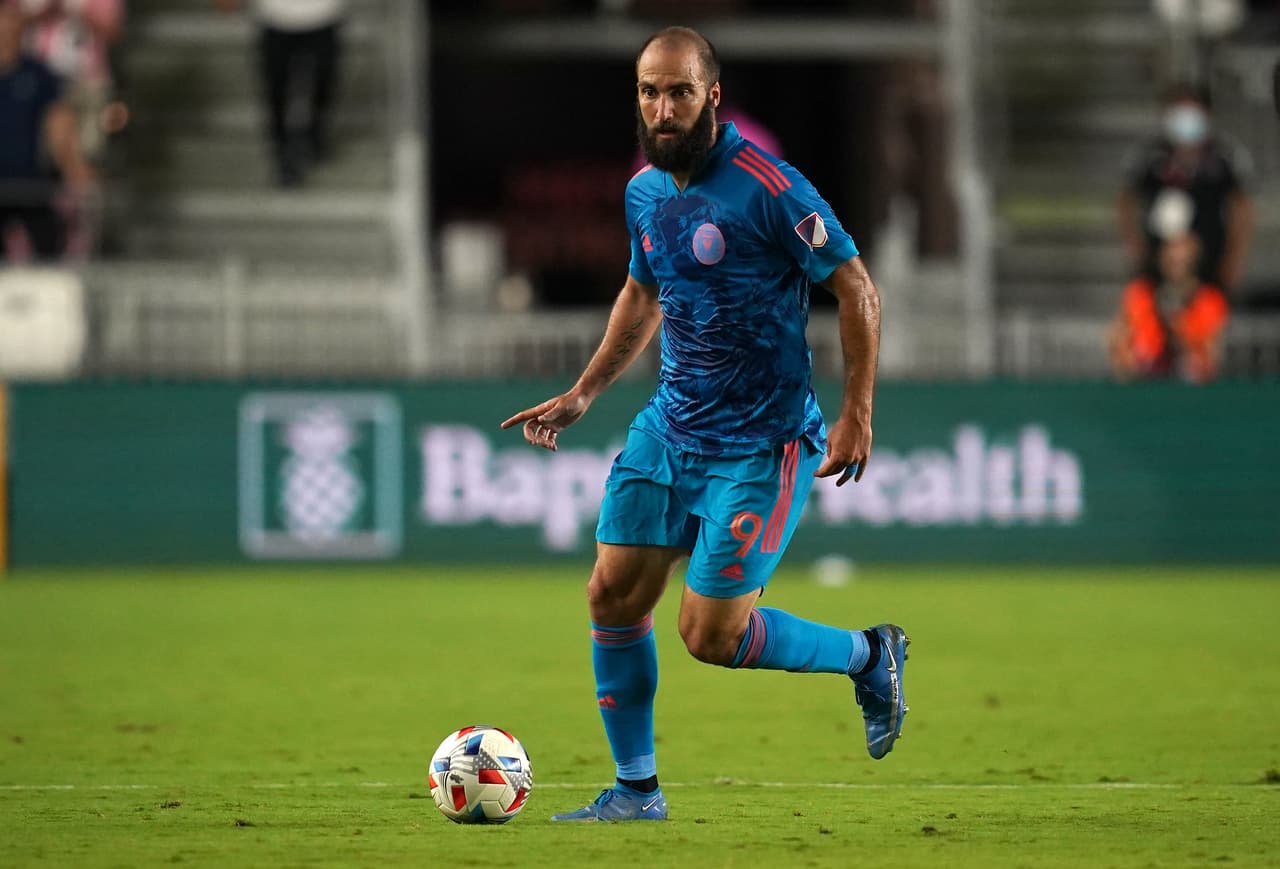 Ni la presencia de figuras como Gonzalo Higuaín disimularon la abultada victoria del equipo de la capital estadounidense.