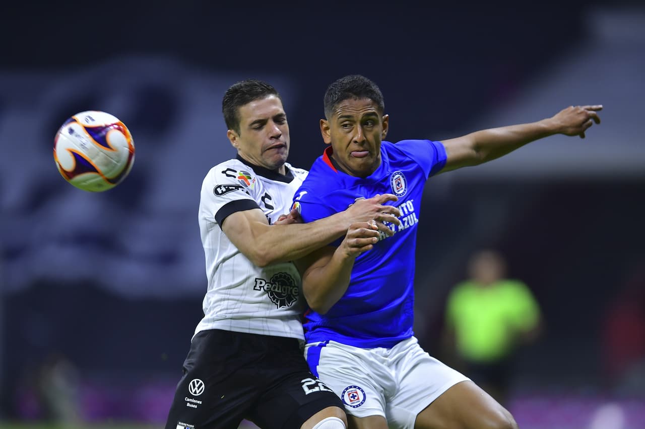 Adrián Aldrete (23’) abrió el marcador y Orbelín Pneda (36’) crecía la diferencia. Ángel Sepúlveda (42’) hizo el primero de Gallos. ‘Cabecita’ Rodríguez (44’) firmaba el tercero para La Máquina. Elías Hernández (74’) hizo el cuarto para completar la goleada. En la J5, Cruz Azul visitará a los Rayos y Querétaro recibirá al Pachuca.