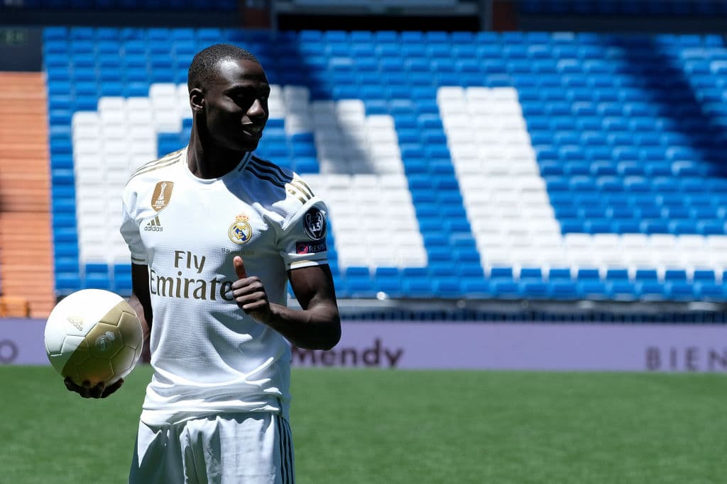 Otra baja para el Madrid; Mendy, lesionado en el muslo derecho