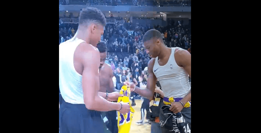 ¡La sangre llama! Los hermanos Antetokoumpo intercambian Jerseys
