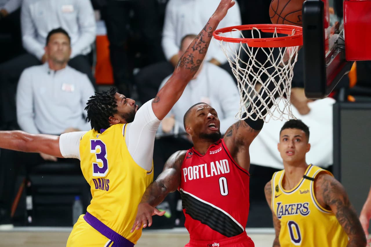Los Angeles Lakers retoman su juego y vencen 88-111 a los Portland Trail Blazers y ponen la serie 1-1.