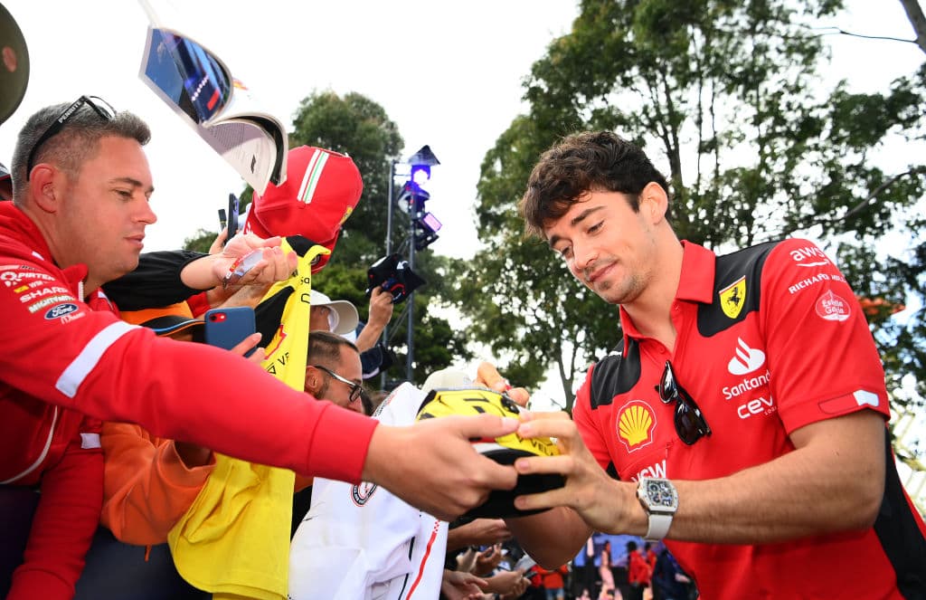 El piloto de F1 Charles Leclerc persiguió en su Ferrari a ladrones que robaron su reloj