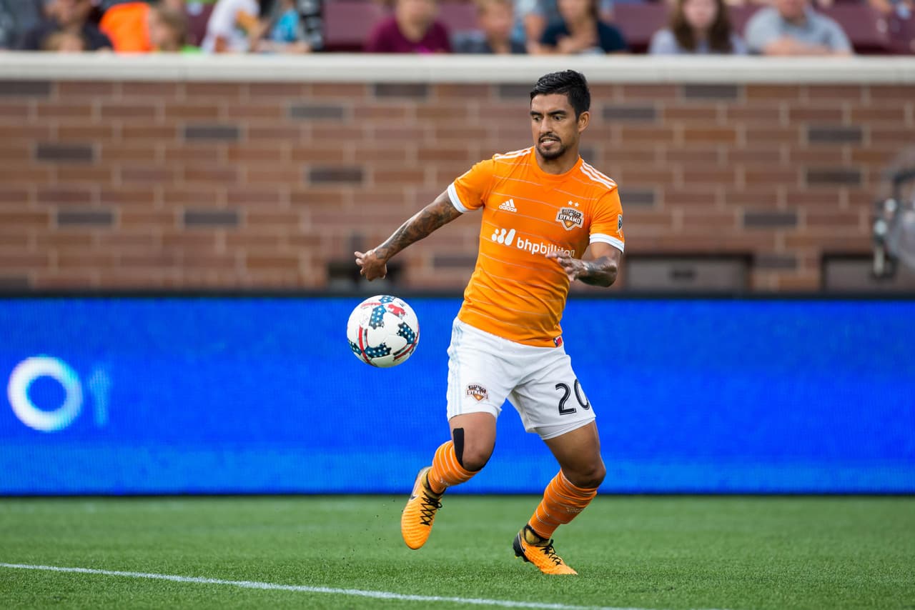 Houston Dynamo se consolida como uno de los escoltas de Sporting Kansas City en el Oeste no solo por contar con un buen ataque, sino por presentar una buena defensa. AJ Delagarza es uno de los puntales del equipo naranja en ese sector. (USA Today Images)