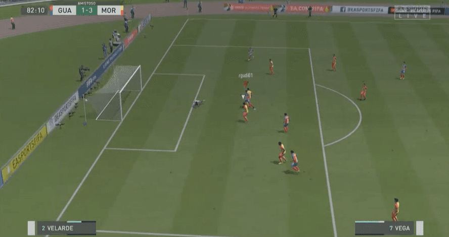 Las Chivas de Raúl Gudiño vienen de atrás para vencer 4-3 a Monarcas Morelia del 'Chino' Huerta.