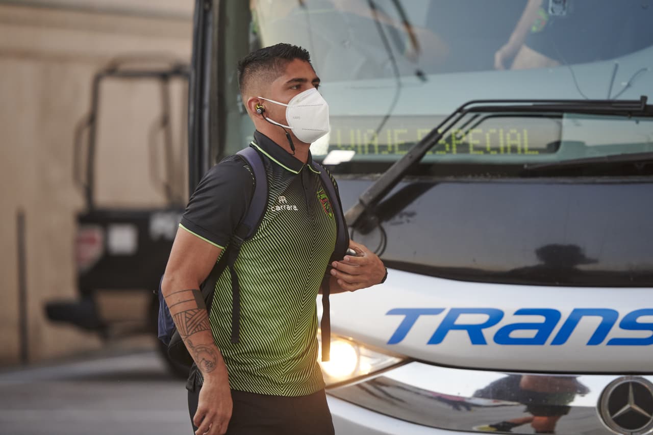 Martín Galván culpa a su prematuro debut de perder su niñez