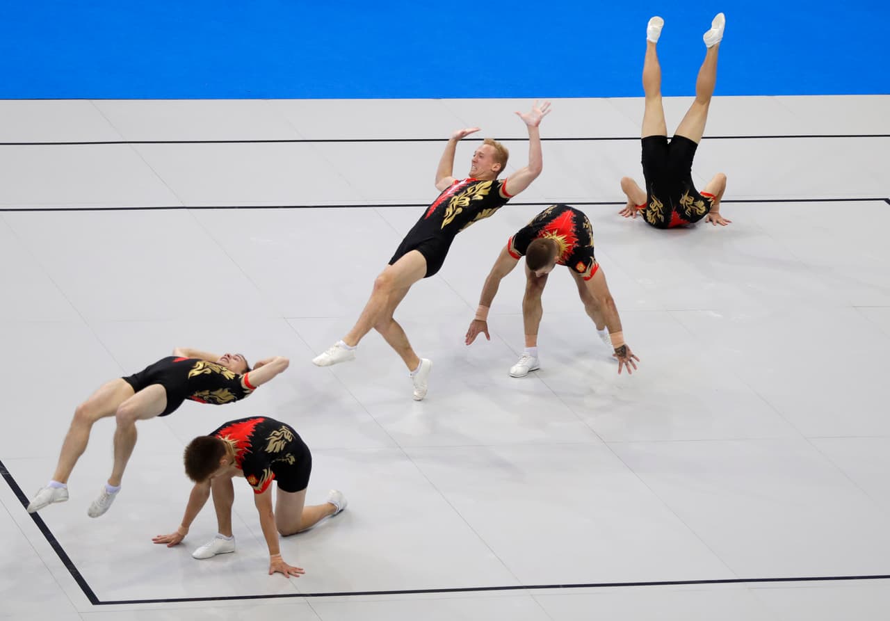 La competencia de gimnasia artística en los Juegos Europeos, parte del ciclo olímpico a Tokio 2020, es una exhibición de elegancia, fuerza y flexibilidad espectacular en Bielorrusia.