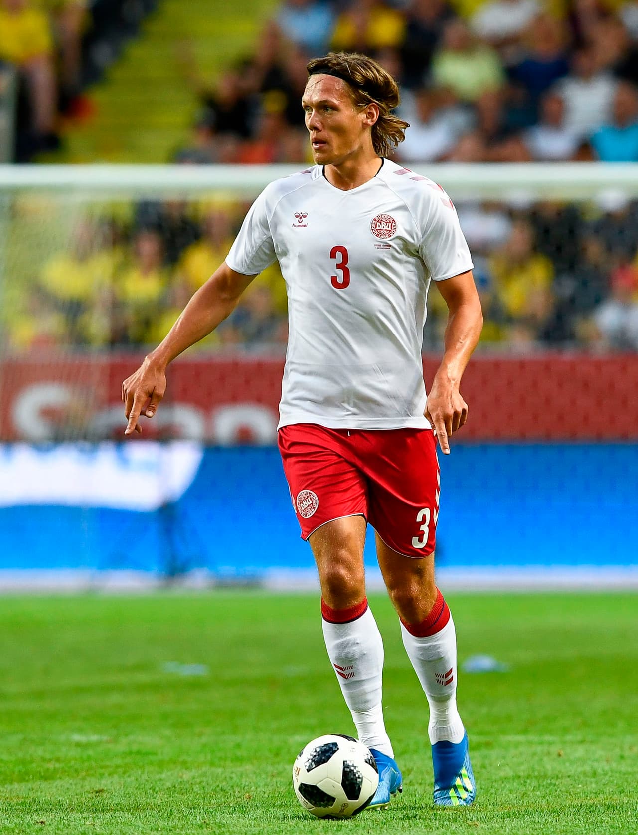 El Arsenal se ha fijado en el defensor danés Jannik Vestergaard para reforzarse en este mercado. Tendrán que negociar con el Borussia Monchengladbach.