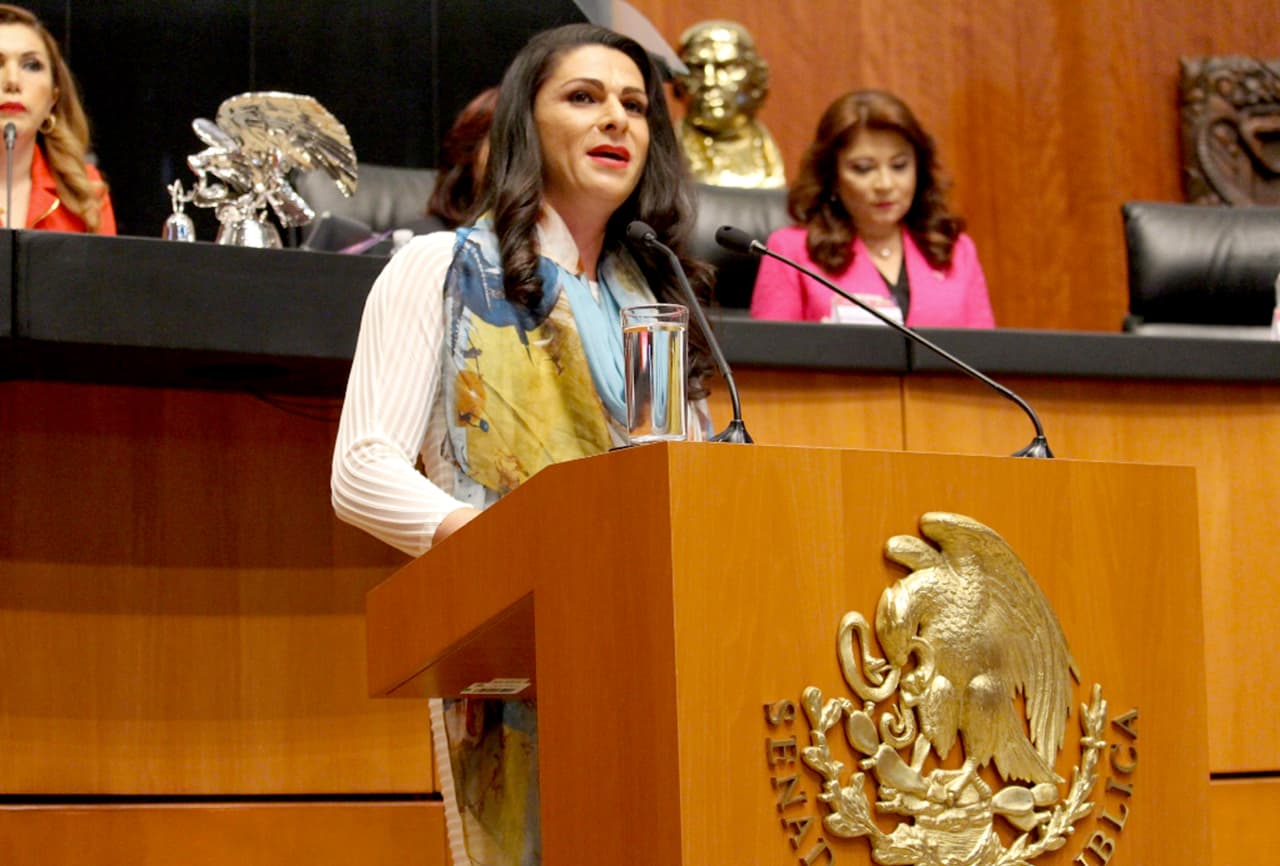 Ana Guevara ha fungido como senadora de México.