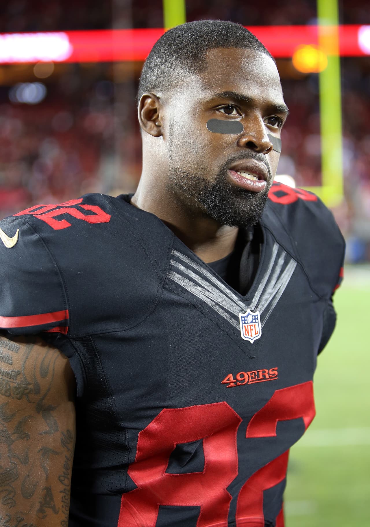 7. Torrey Smith, San Francisco 49ers, receptor: ¿Cuántos han sido los afectados de la decisión de Smith de irse a San Francisco por $40 millones de dólares y cinco temporadas? Los Ravens extrañan desesperadamente la velocidad de Smith y su capacidad de hacer jugadas grandes...