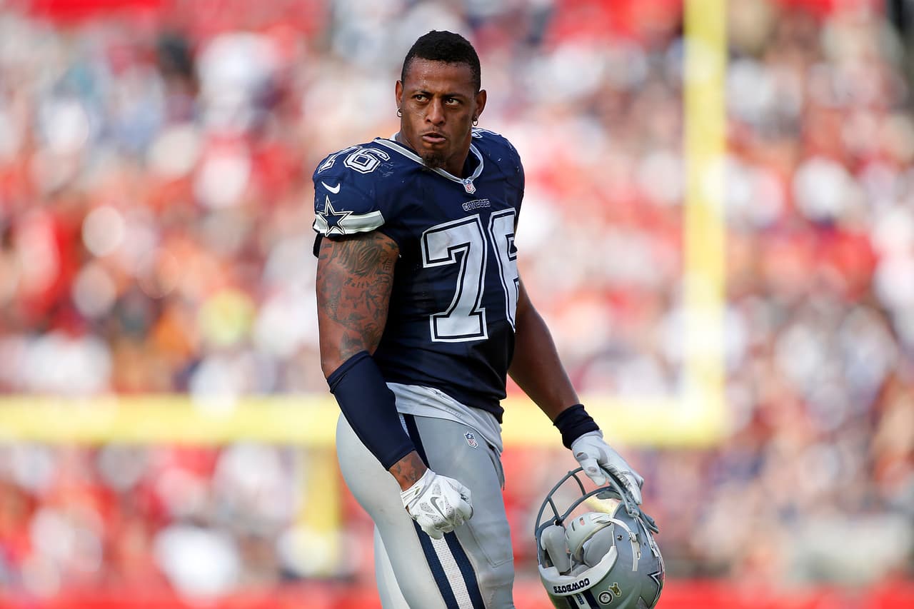 ... A pesar de no notarse arrepentido de sus acciones, Hardy recibió esa segunda oportunidad de los Cowboys, sin embargo, además de varias actitudes contrarias a lo que se espera de un jugador con su segunda oportunidad, Dallas ha perdido cinco juego al hilo desde que Hardy regresó de su suspensión en la semana 5.