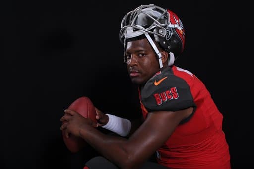 Las mejores tomas del novato egresado de Florida State y que fuera elegido N°1 global el pasado Draft por los Buccaneers (AP-NFL).