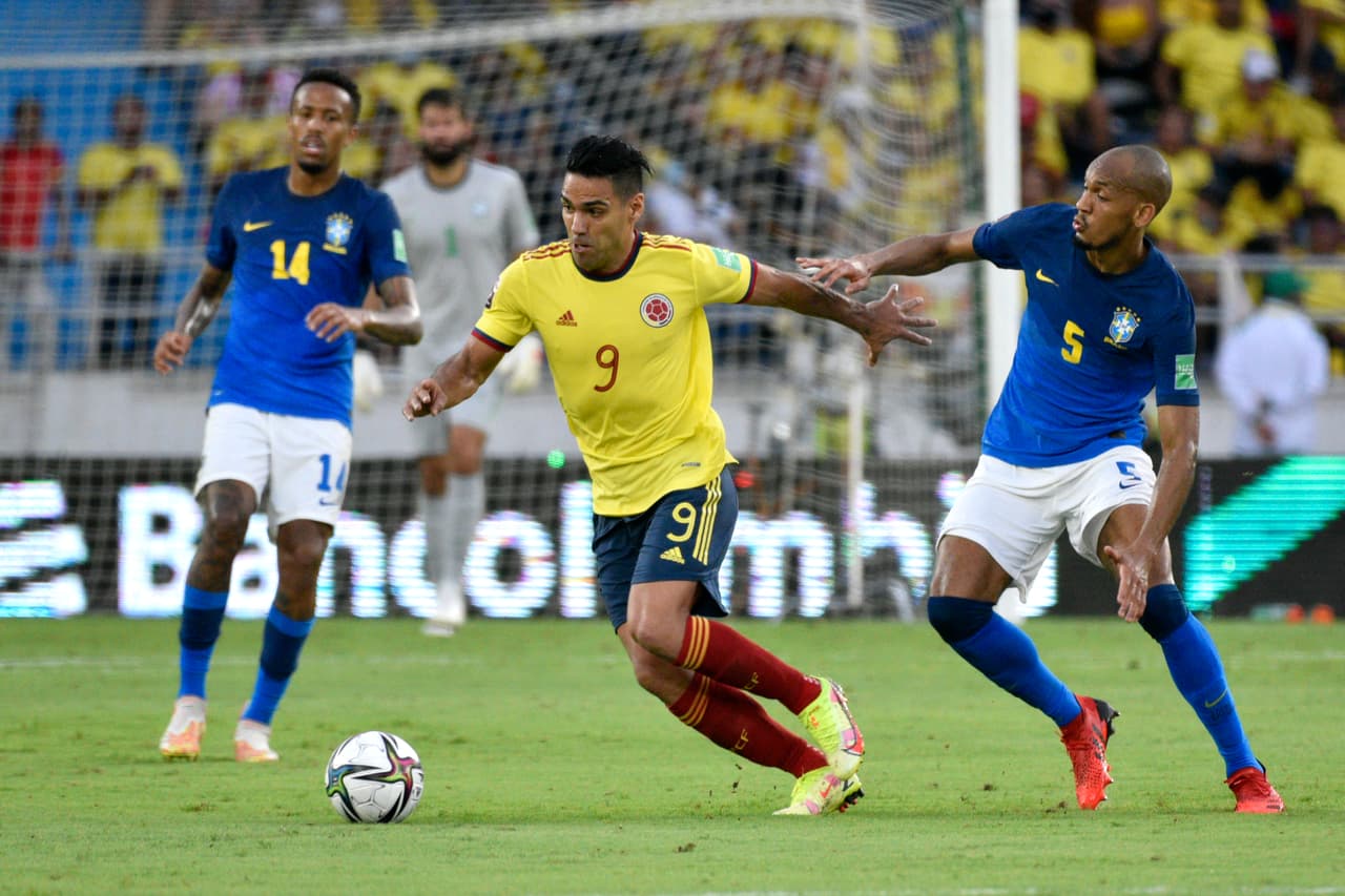 Colombia terminó con el paso perfecto de Brasil al sacar un empate sin goles.