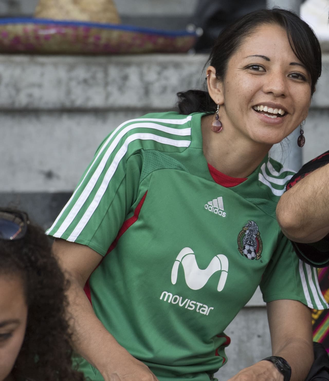 Las aficiones de México y Dinamarca conviven en Copenague previo al último ensayo de ambas selecciones antes de sus debuts en la Copa del Mundo Rusia 2018.