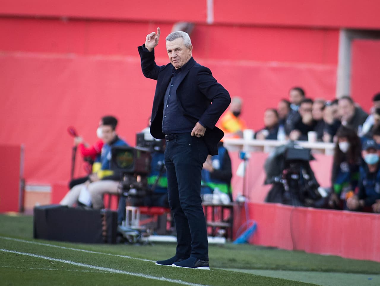 Javier Aguirre recupera a ghanés Baba y a Salva Sevilla para encarar al Elche