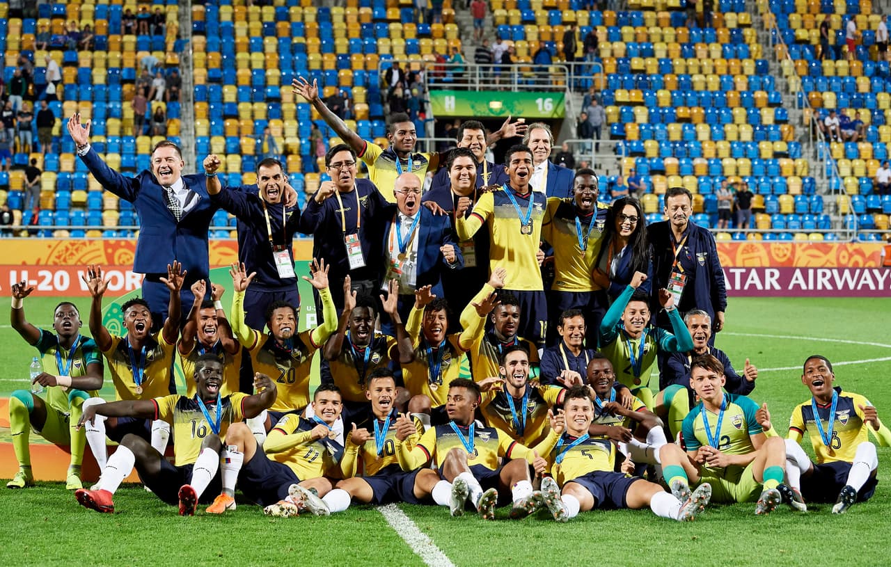 Con las medallas en su poder, así celebró la selección de Ecuador su tercer lugar en el Mundial Sub-20 de Polonia 2019.