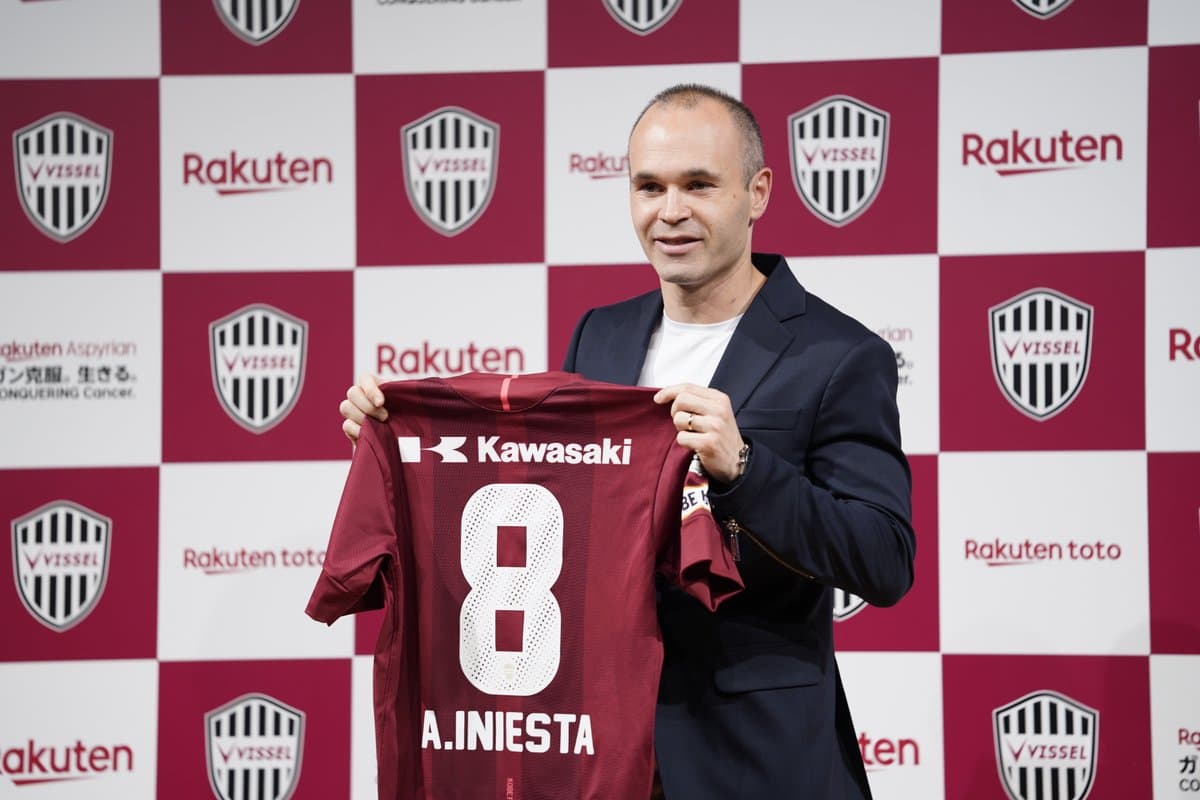 Andrés Iniesta fue presentado como nuevo jugador del Vissel Kobe nipón