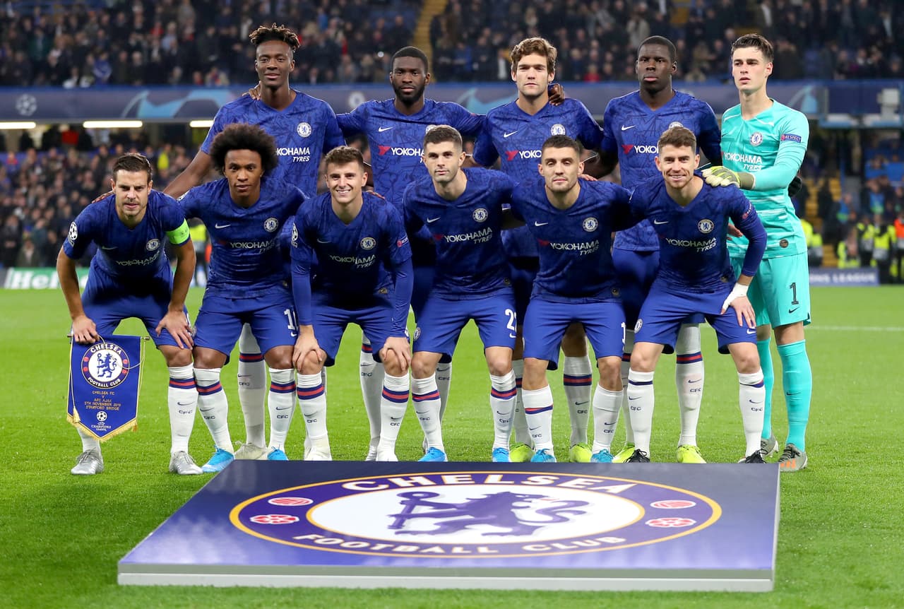 Los 11 del Chelsea listos para enfrentar al Ajax en el Stamford Bridge.