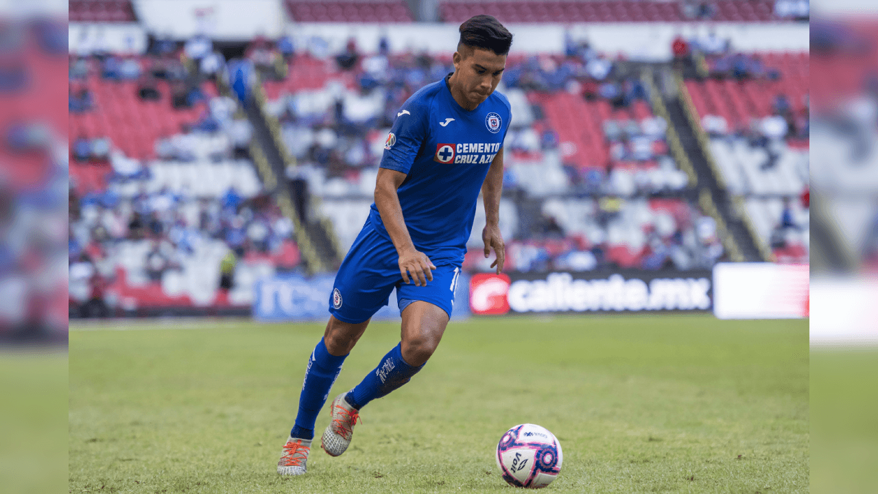 <b>Guillermo 'Pol' Fernández</b>
<br>Llegó como varios extranjeros con un gran cartel y duró seis meses en México. Antes de venir ya había ganaado Copa con Boca Juniors y Superliga con Racing, apenas tres meses después de su salida de Liga MX volvió a ganar la Superliga de Argentina con Boca Juniors.