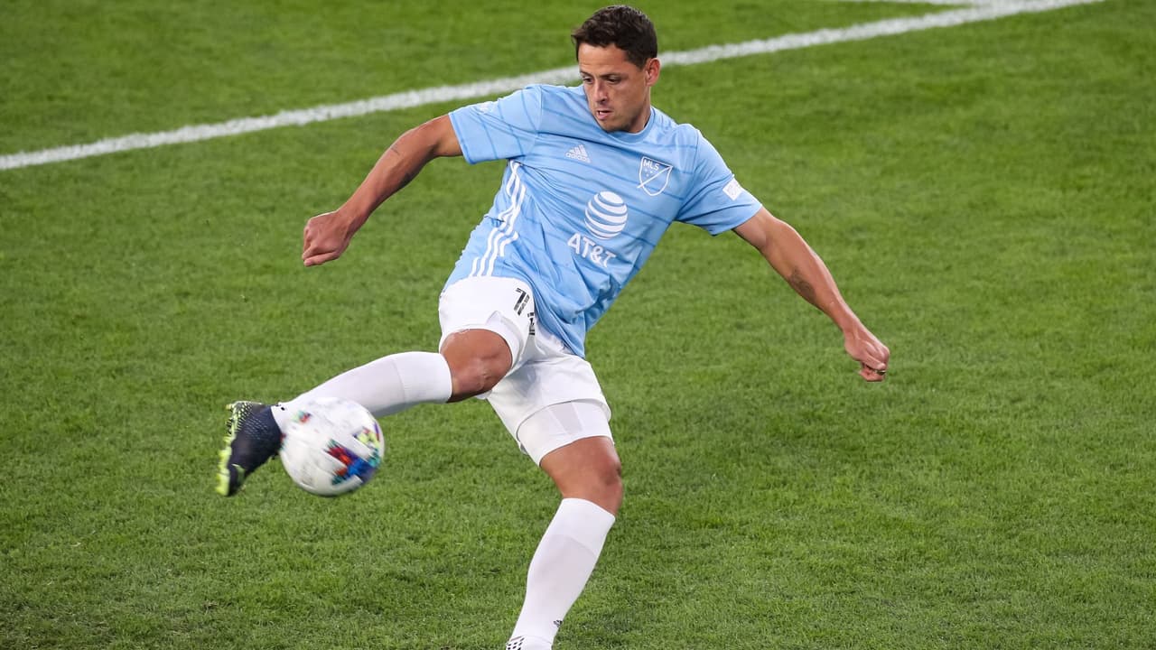 Chicharito puede salir del LA Galaxy para que llegue Luis Suárez