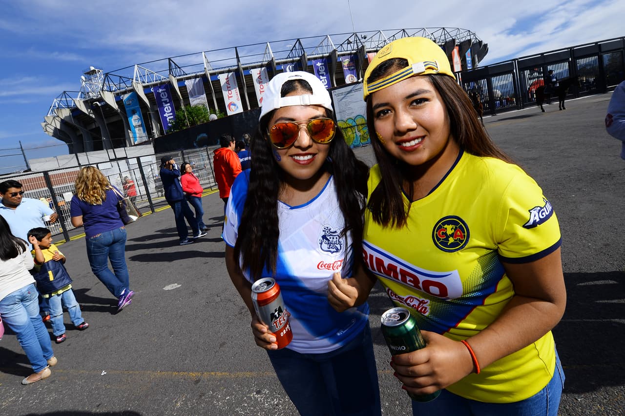 El colorido de la afición en la Jornada 1