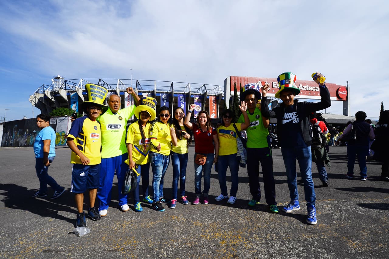 El colorido de la afición en la Jornada 1
