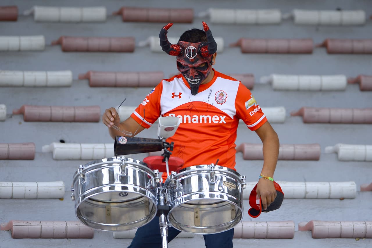 El colorido de la afición en la Jornada 1