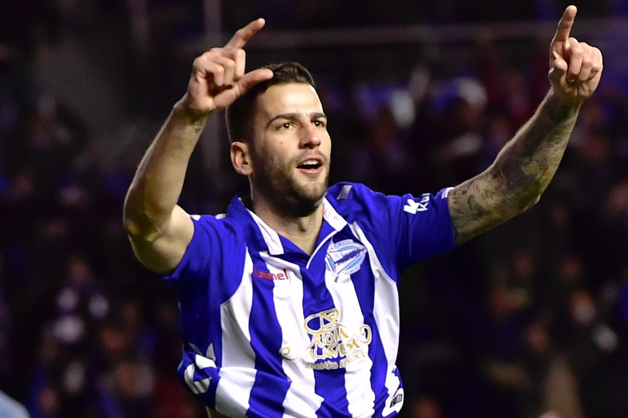 Méndez, de 26 años, llega a la Liga MX luego de rechazar propuestas de Inglaterra, según contó. Es un volante con velocidad por las bandas.