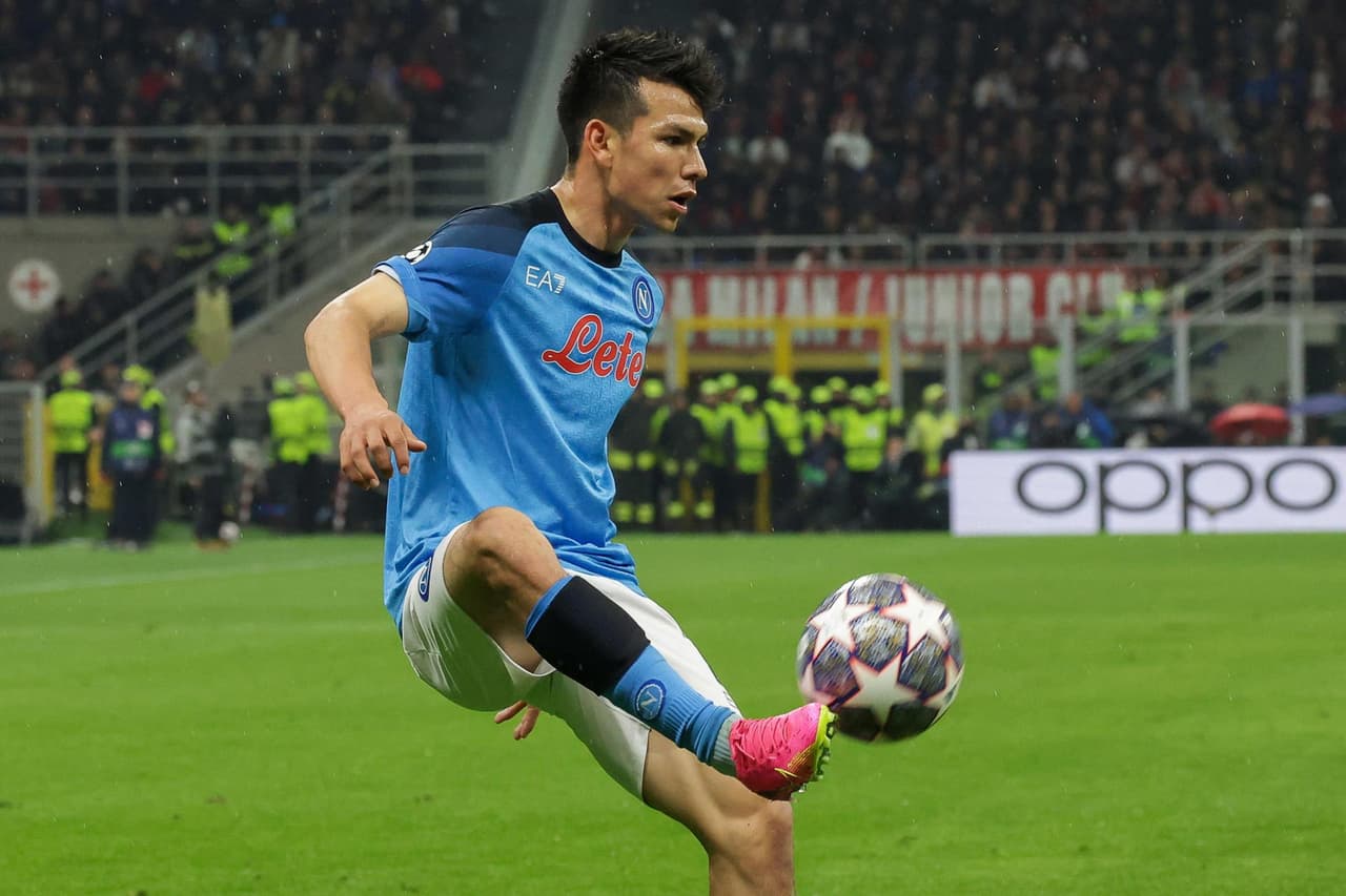 En Italia afirman que Chucky Lozano será titular ante el Milan en la Champions
