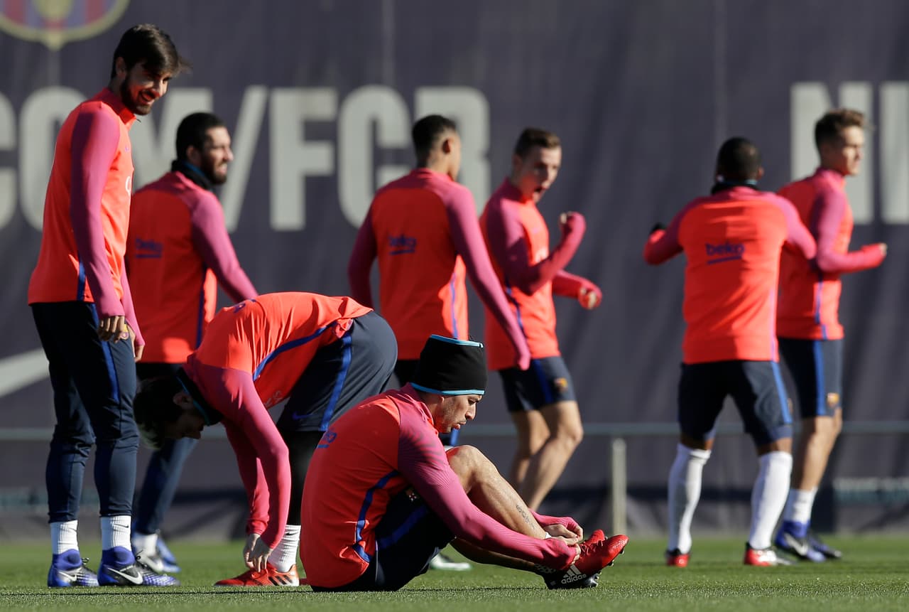 Barcelona vivió, como dicen en España, 'con buen rollito' su entrenamiento previo al juego de este sábado contra Real Madrid. El el cuadro azulgrana entienden que el buen ánimo es clave.