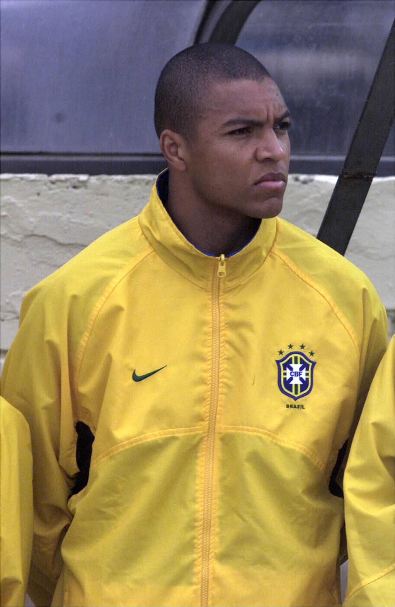 Nueve años después Dida formó parte de esa selección brasileña que logró el pentacampeonato tras vencer 2-0 a Alemania. En aquel torneo el arquero fue suplente.