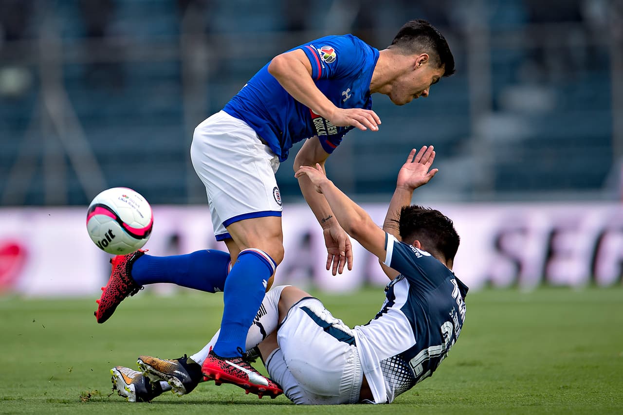 Durante la segunda parte la balanza se inclinó en favor de los regios, cuya presión fue agobiante ante el marco rival.