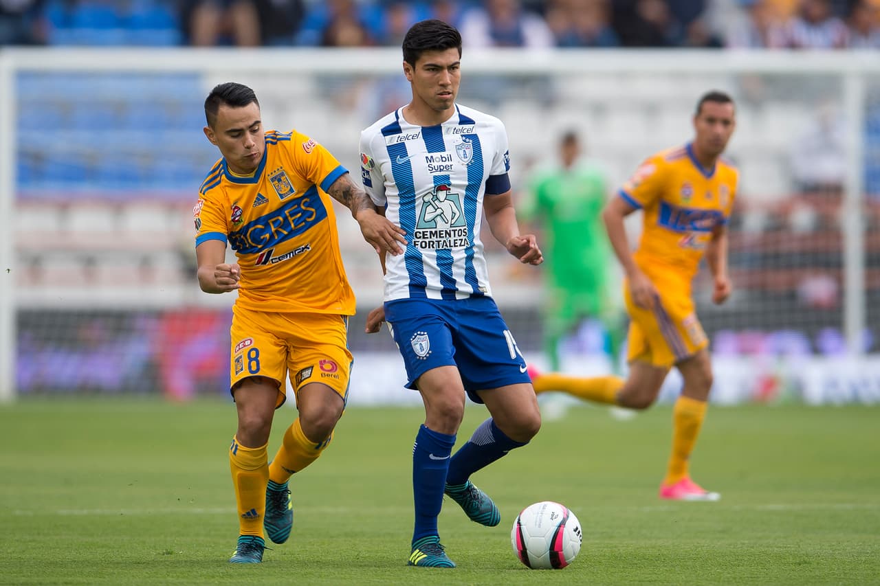 La reacción de Tigres tardó un poco en llegar, pero finalmente llegó. Jesús Dueñas hizo un disparo potente y probó al ‘Conejo’ que se lanzó de estupenda manera para mantener sin goles su arco.