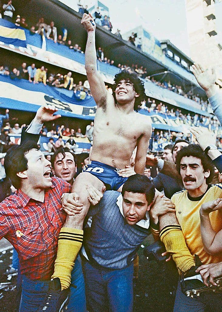 Desde Maradona, hasta el último título con Tévez. Los Xeneizes cumplieron el pasado 3 de abril 115 años y estas fotos son memorables.