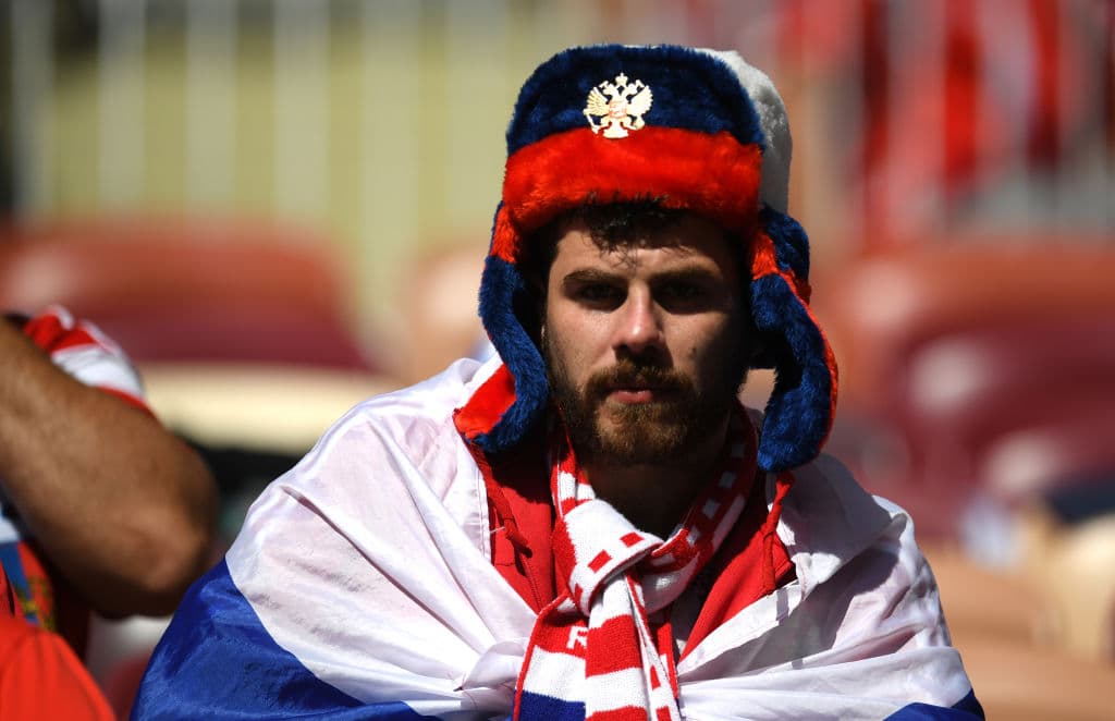 Los fanáticos del duelo entre Rusia y España viven una jornada especial en Moscú y en el estadio de Luzhniki en medio del partido de octavos de final del Mundial de Rusia 2018.