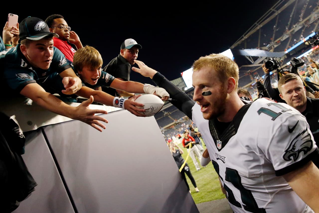 Baldy: "Wentz es Manning en las pre jugadas y Rodgers en las post jugadas"