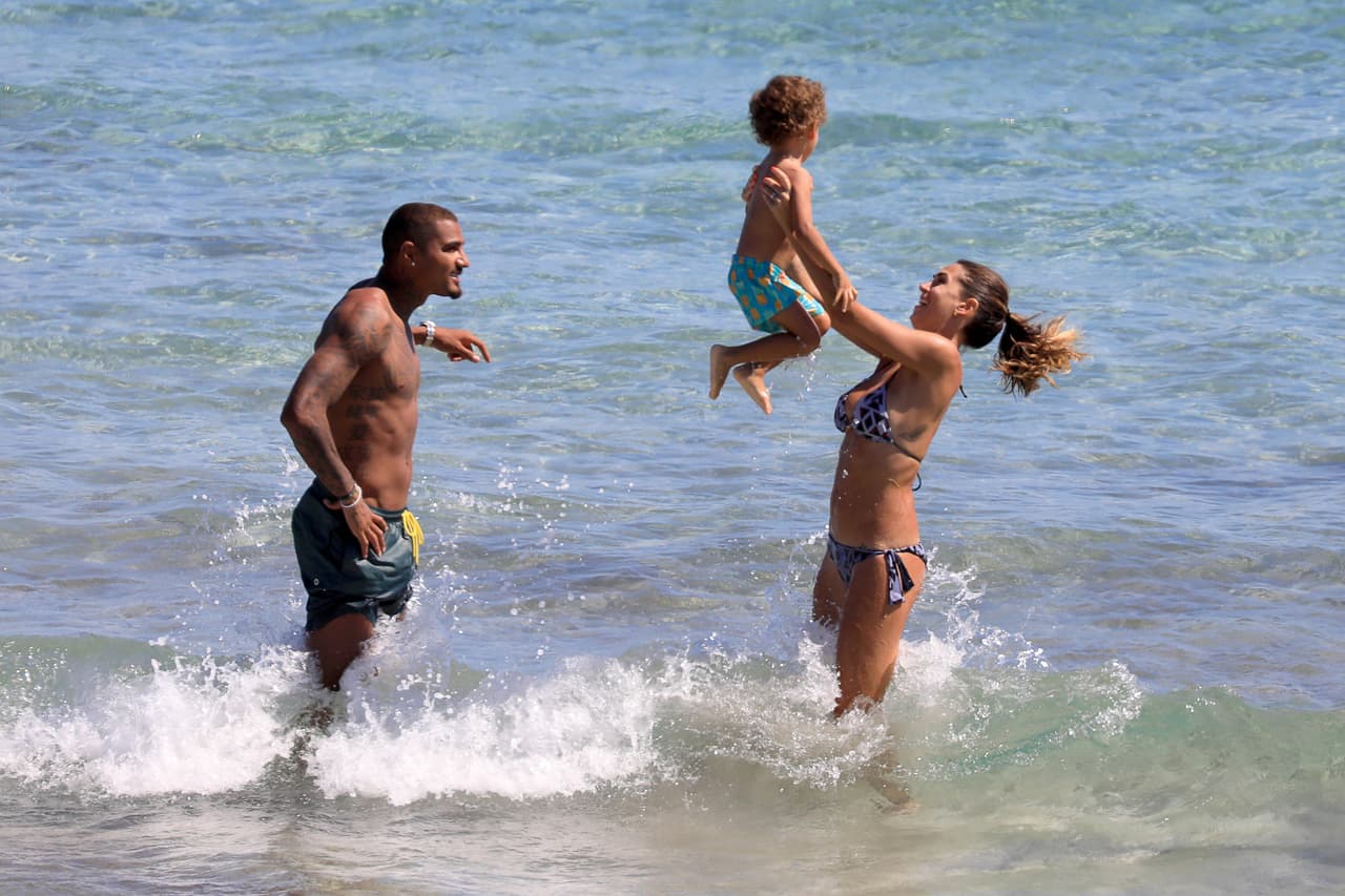 Aún así, medios italianos seguran que la relación de Boateng y su esposa está muy cerca de finalizar en medio de diferencias entre ambos.