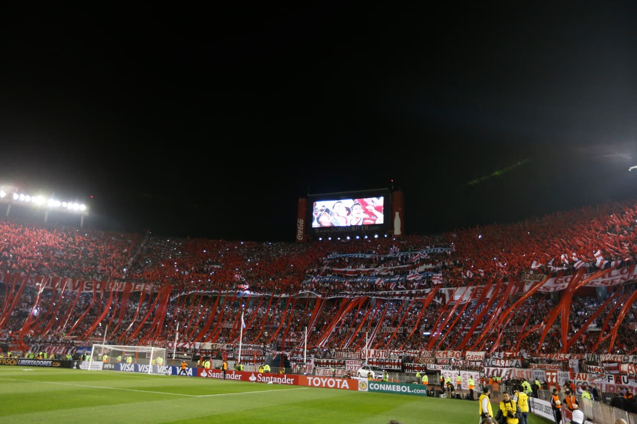 Como siempre en un juego de fútbol en Argentina, el ambiente fue inmejorable.