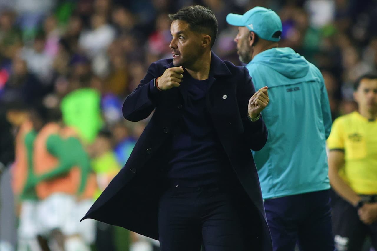 Nicolas Larcamón pide paciencia a los hinchas de Cruz Azul