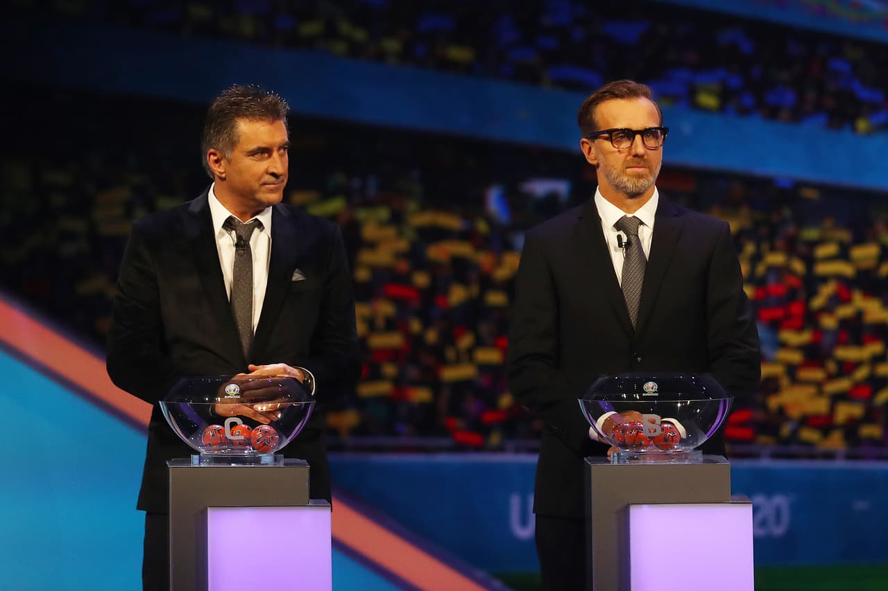 Grupo E: España, Suecia, Polonia, ganador play-off B.