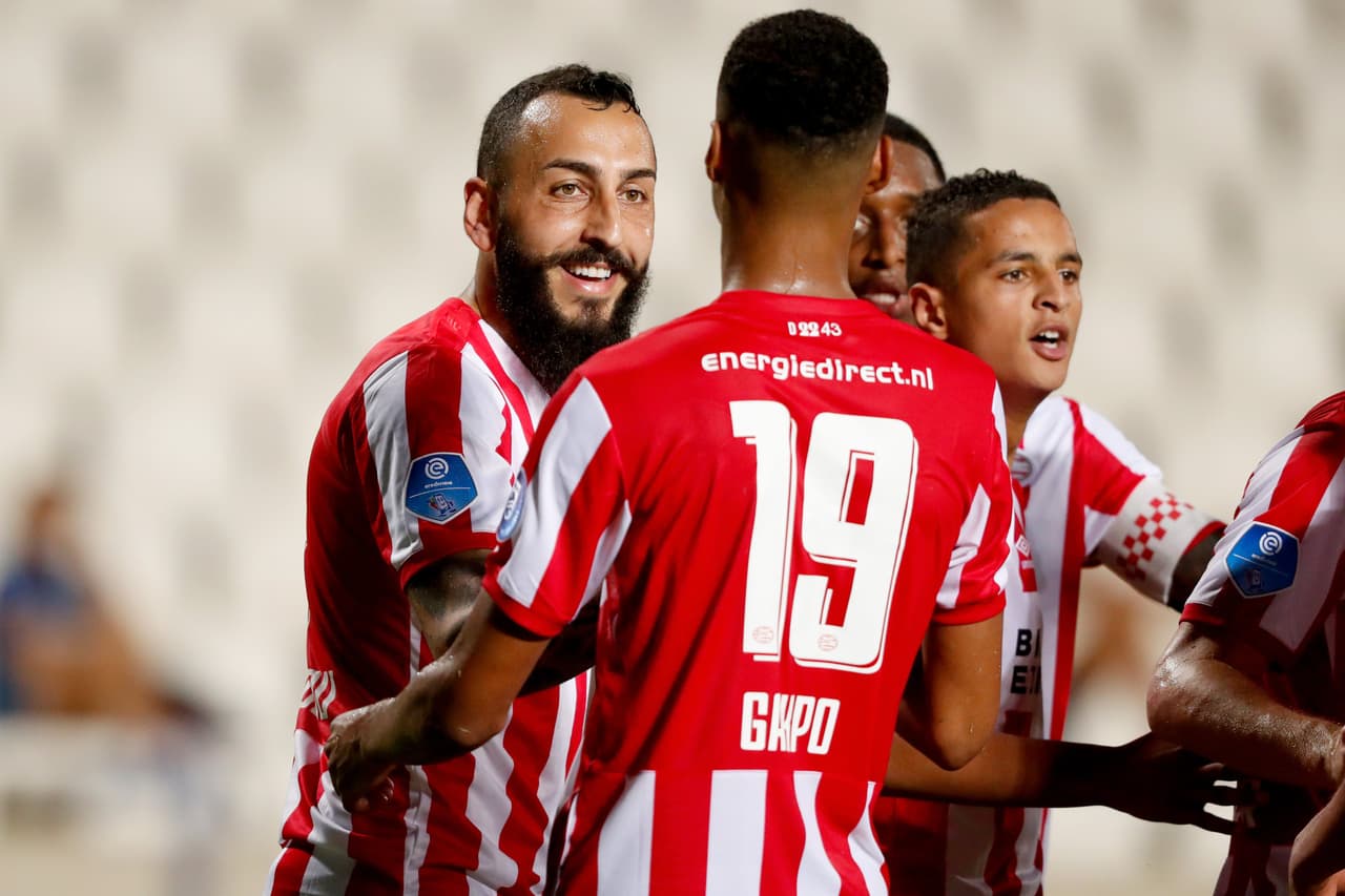 El PSV Eindhoven golea 0-4 a Apollon Limassol en Chipre y se clasifica a la Fase de Grupos en la Europa League.