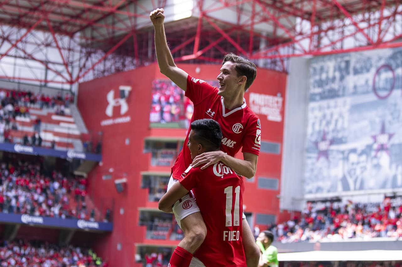 Marcel Ruiz completó la goleada al marcar el 3-0 del Toluca.