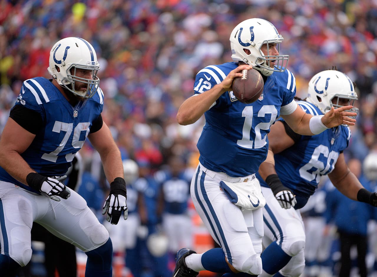 14. Indianapolis Colts - $1.88 mil millones de dólares.