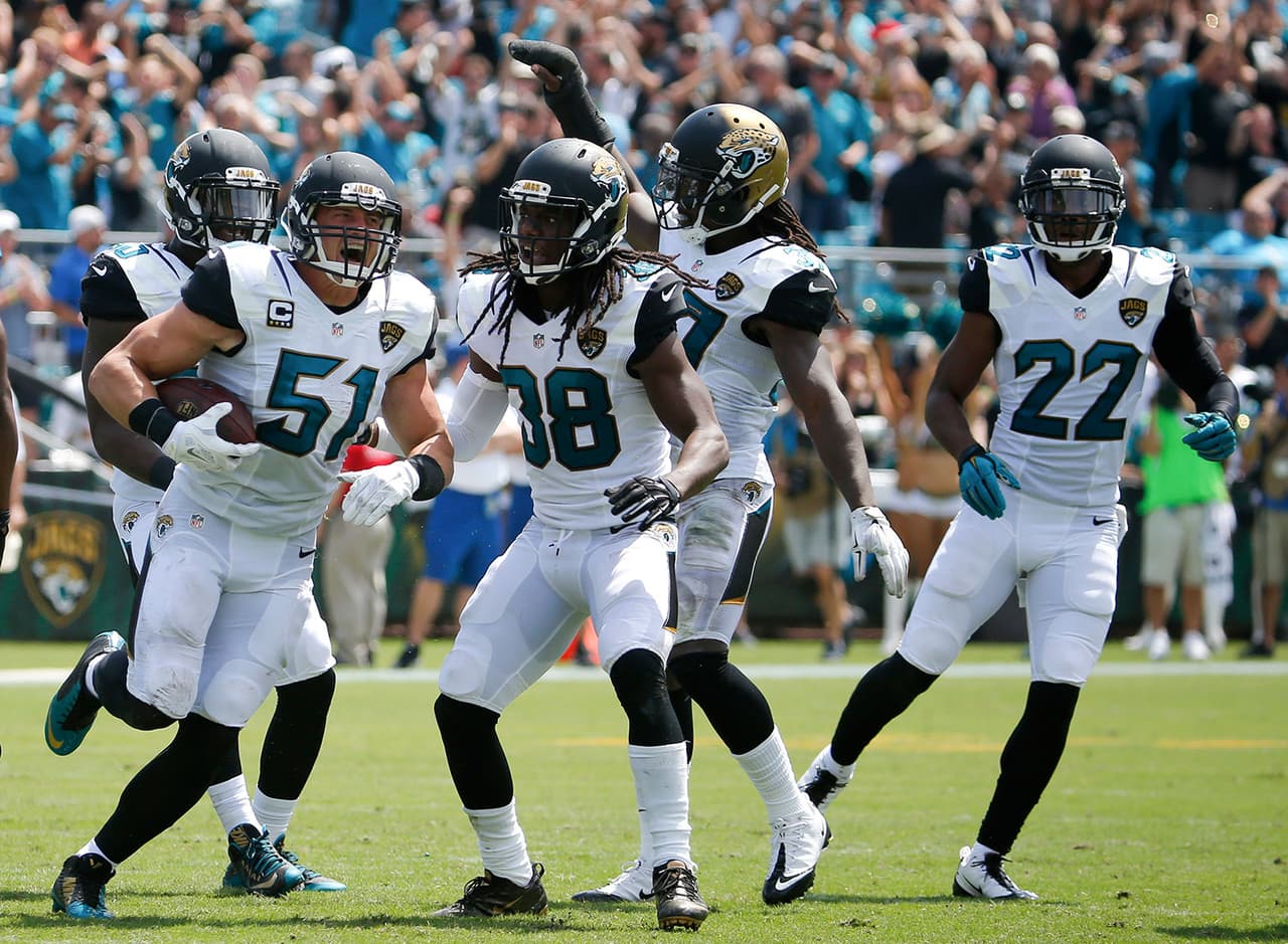 27. Jacksonville Jaguars - $1.48 mil millones de dólares.