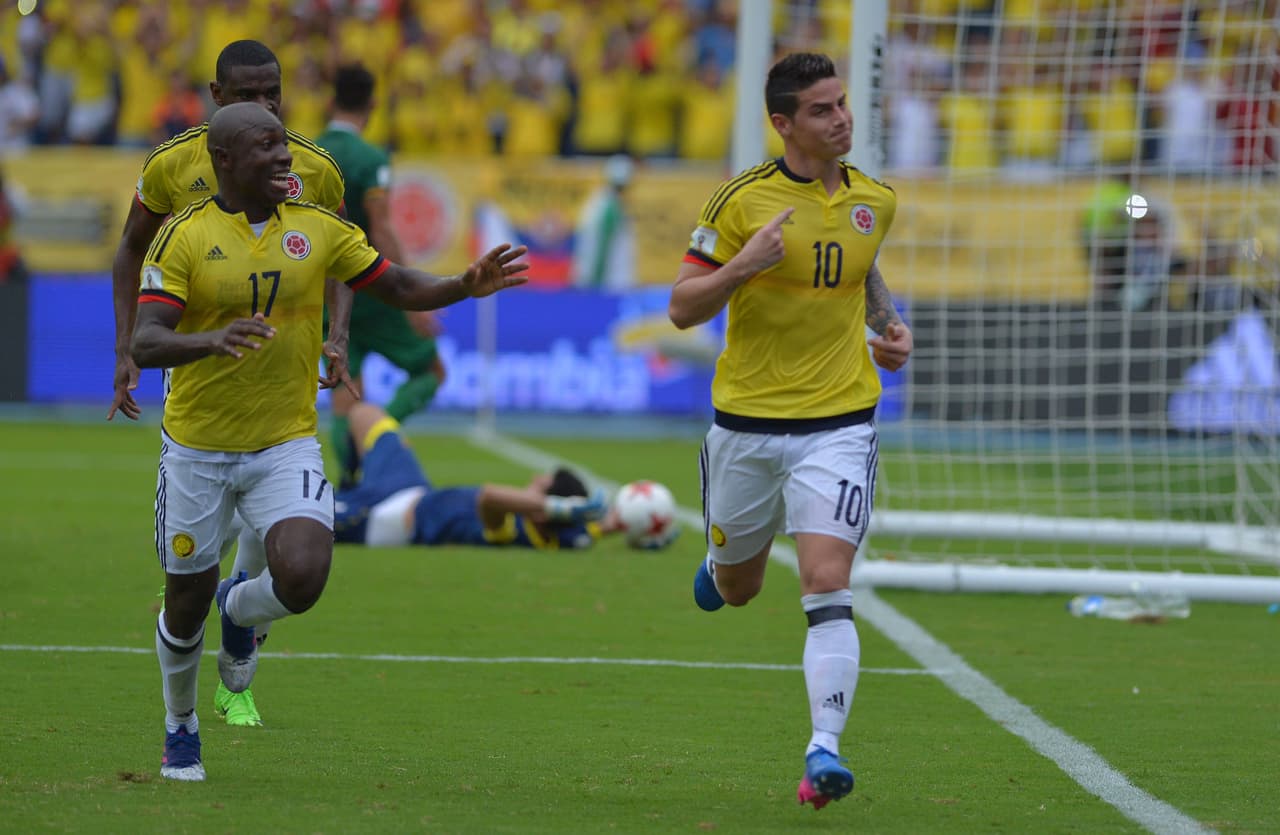 En el minuto 84, James fue el encargado de marcar el único gol del partido ante el portero Lampe. Pateó el penal, lo tapó el portero boliviano y en el rebote la mandó a guardar para la alegría de todo el país 'cafetero'.