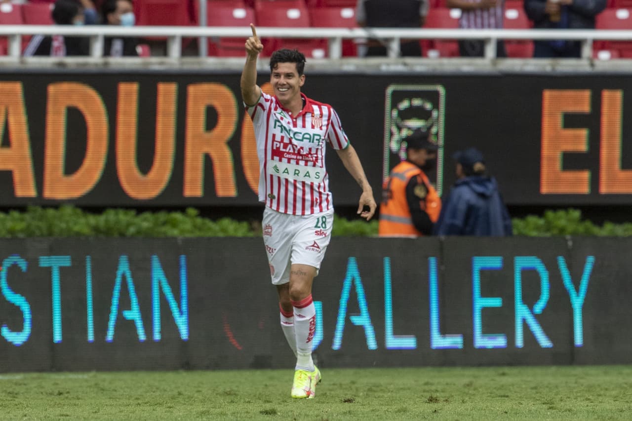 Luis Garcia marcó el empate con colaboración del arquero Gudiño.