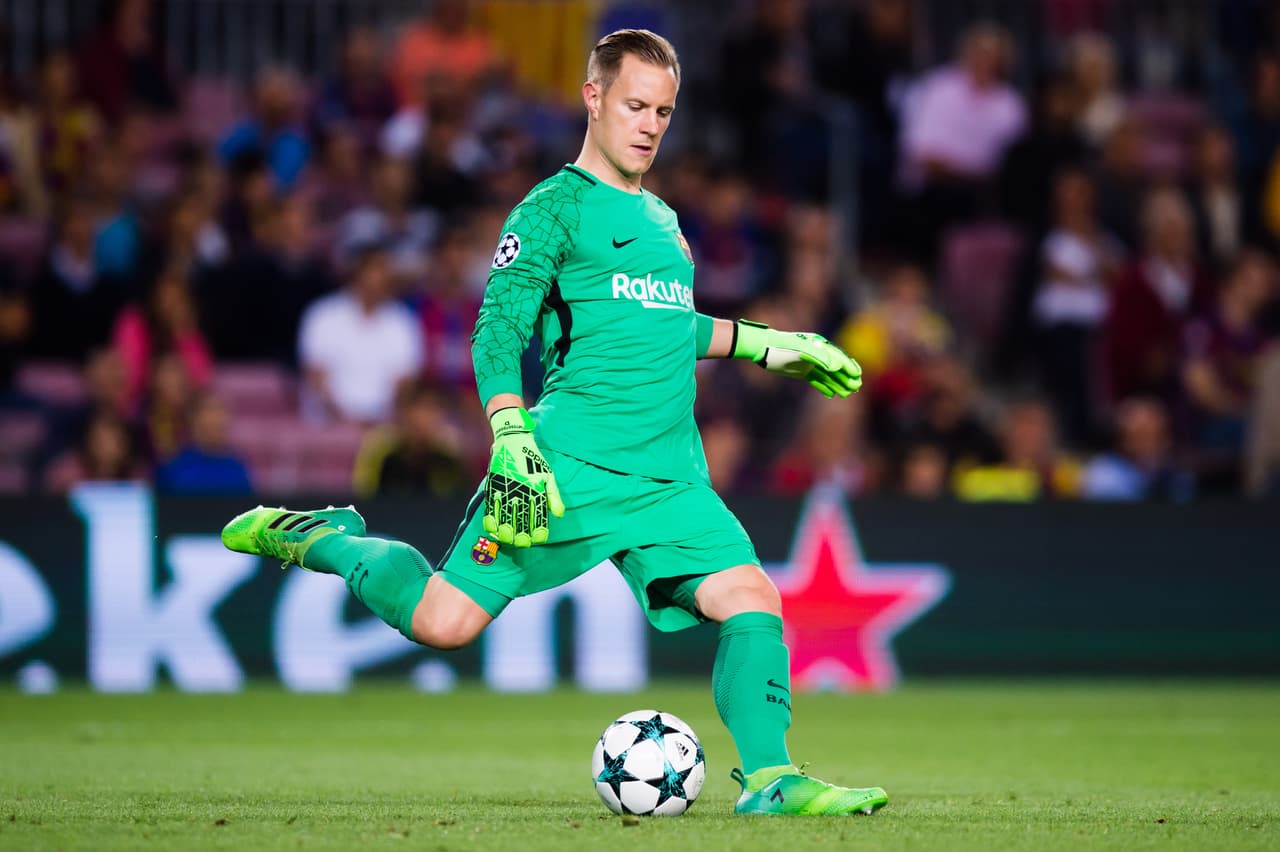 7: Alemania es una potencia que, aparete de sus jugadores en Bundesliga, tiene 335 por fuera de su liga, un 89 por ciento en torneos europeos.